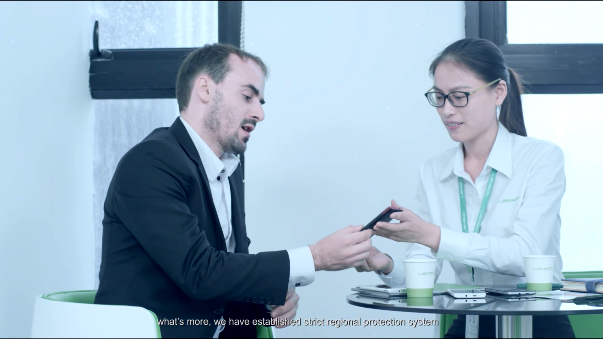 領歌(gē)手機(jī)宣傳片