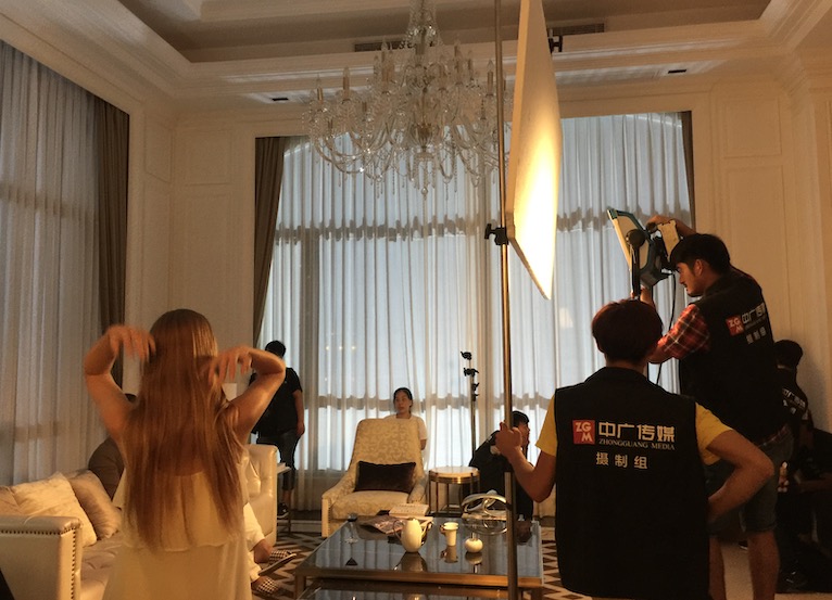 到(dào)底要(yào)做(zuò)企業(yè)宣傳片還(hái)是(shì)品牌宣傳片？