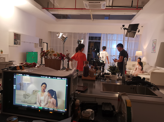 如(rú)何在企業(yè)産品廣告的(de)拍(pāi)攝中取得(de)良好(hǎo)的(de)效果?